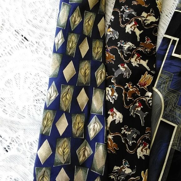 Men's tie bundle -5 ties/all 100% silk - Picture 8 of 9